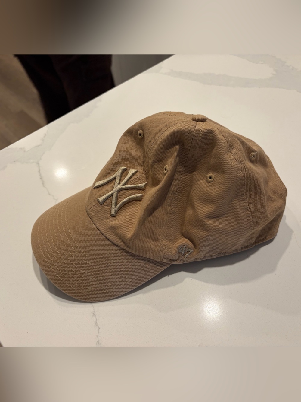 47 Brand Men’s Yankees Tan and Black